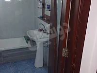 للبيع بيت مزرعه.. ٣ غراف صاله كبيرة. مطبخ. حمامين. ارض حوله مع سور