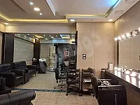 محل تجاري صالون تجميل للبيع اللاذقية شارع جمهورية اكساء ممتاز 